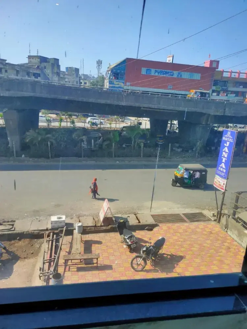Goroomgo Janata Inn Gujarat