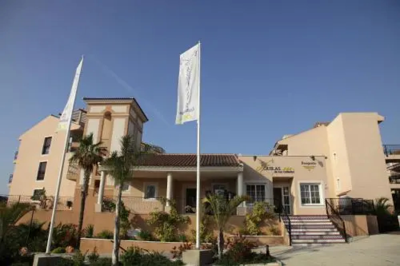 Apartamentos Turisticos Aguilas de los Collados