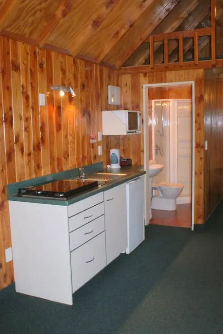 Cottage Park Motor Lodge and Conference Centre