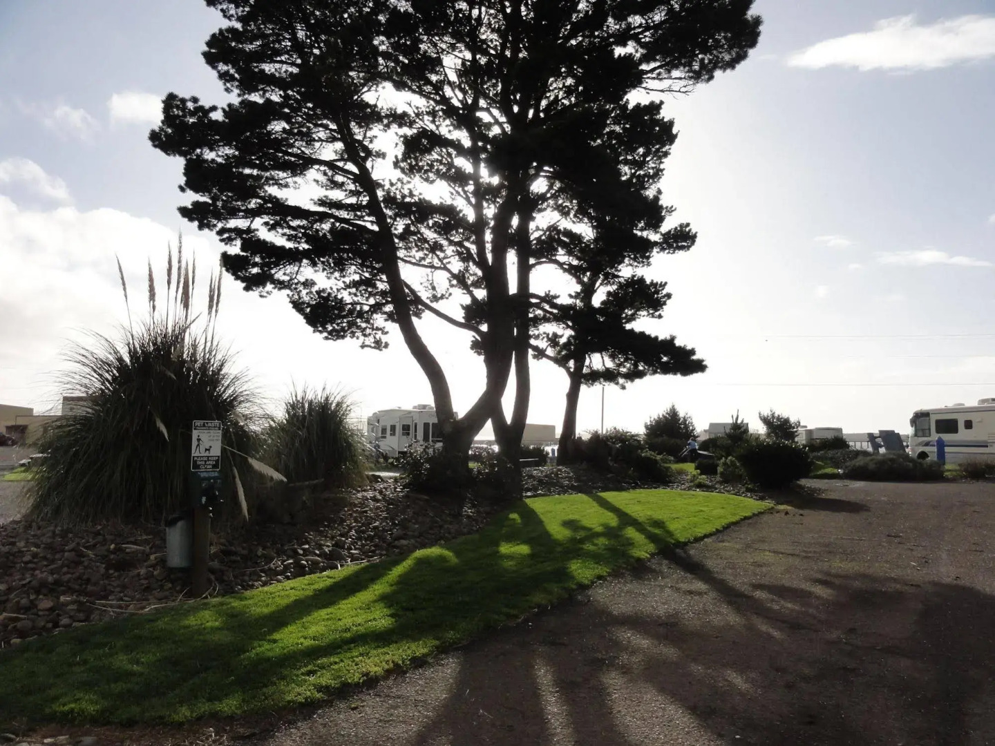 Harborview Inn & RV Park