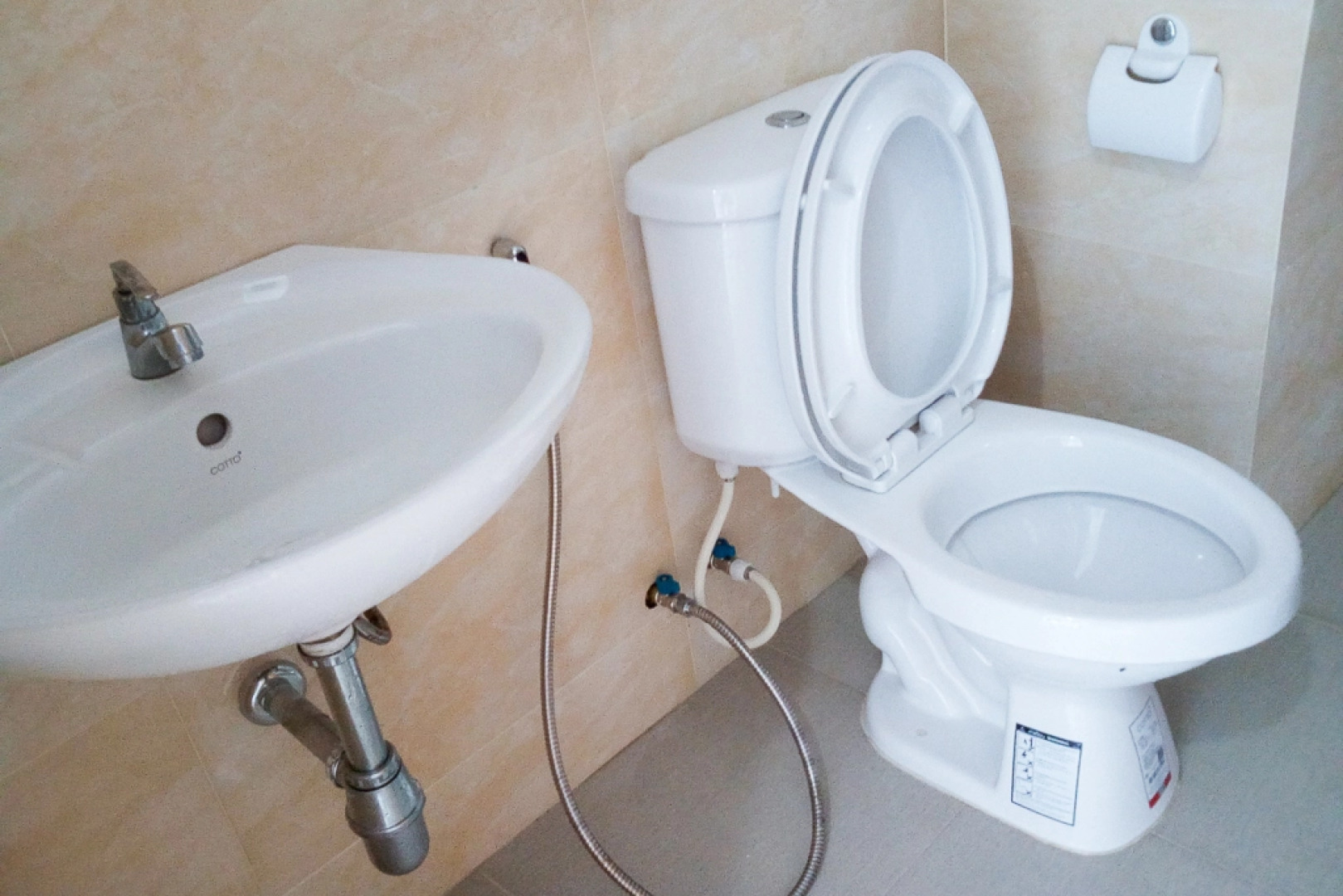 White Ville Apartment