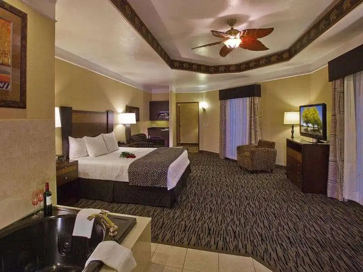 La Quinta Inn & Suites by Wyndham OKC North - Quail Springs