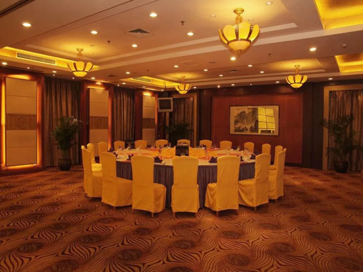 Maochen New Century Hotel