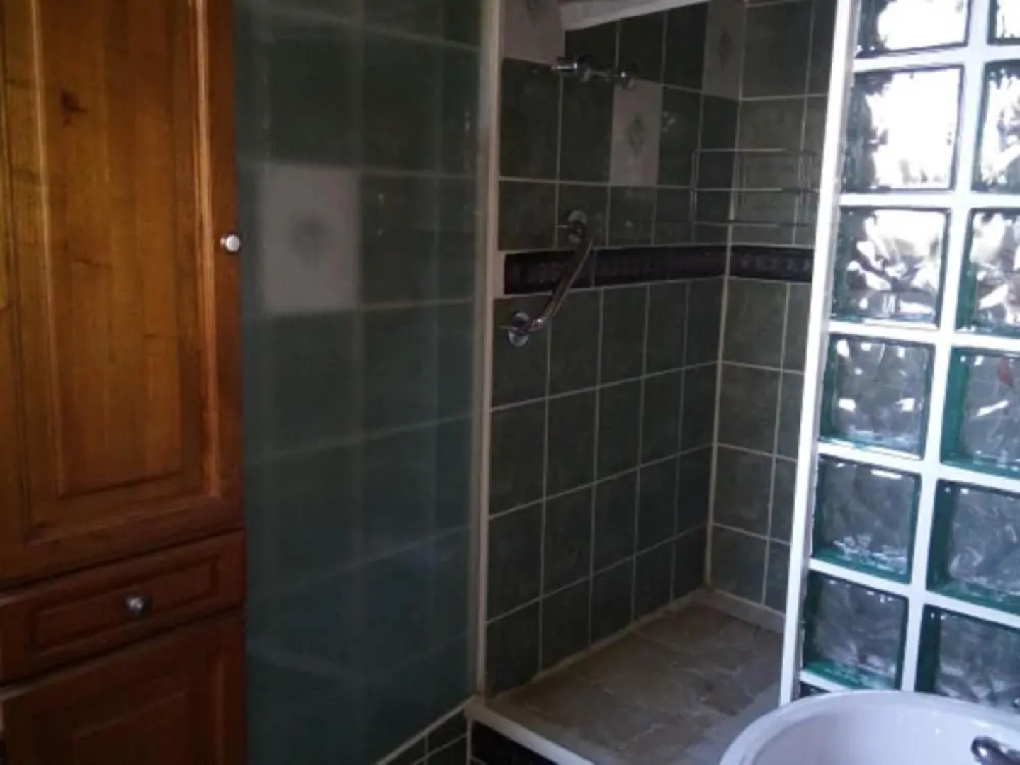 Chêne Vert - Aux Abords Du Village, Dans Un Environnement Boisée Proch