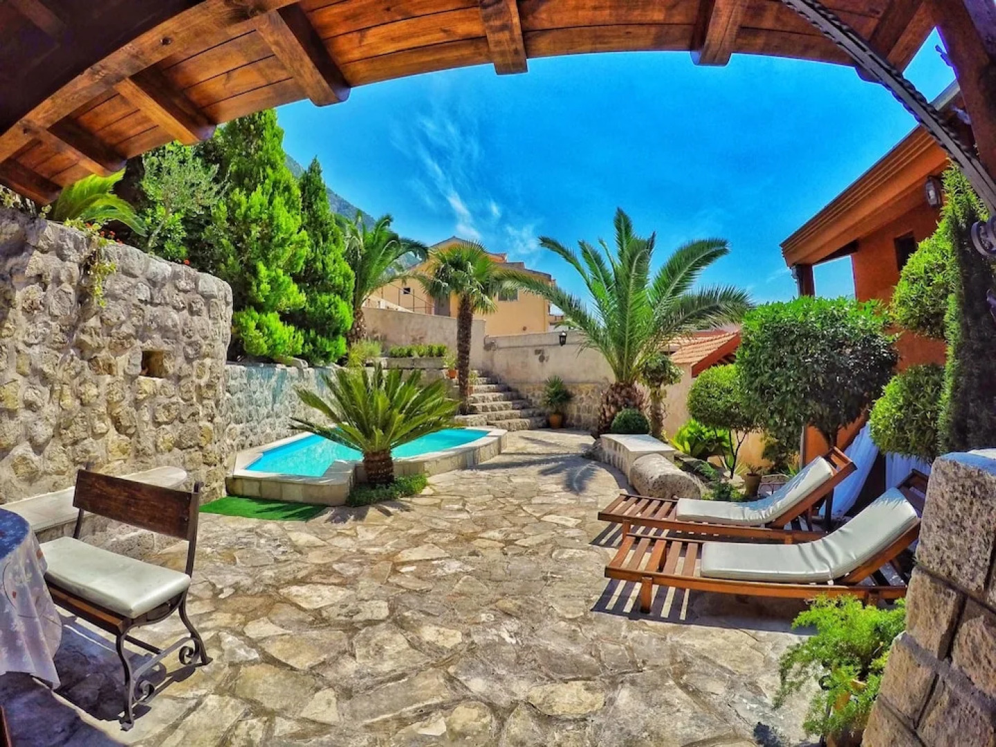 Apartments Nikčević