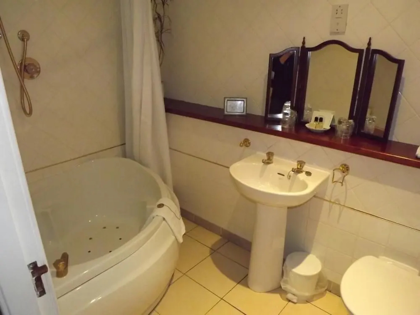 The Hotel Broughty Ferry