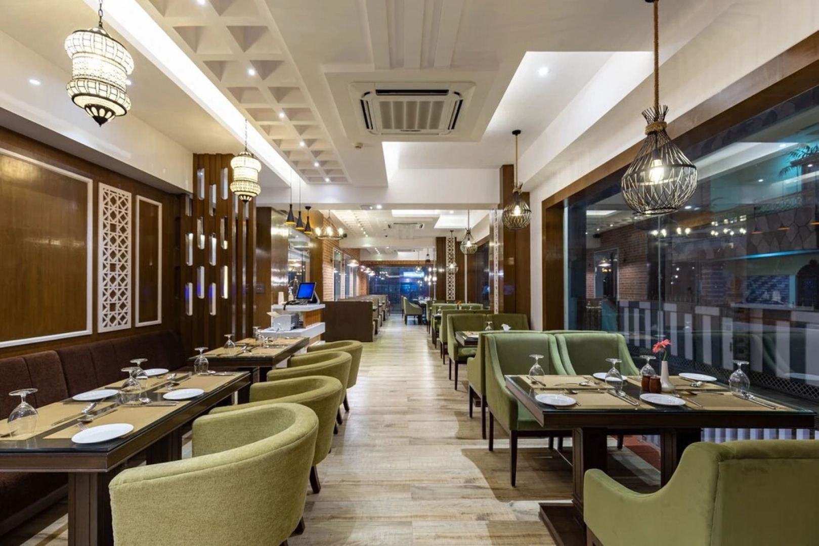 Dream International Hotel