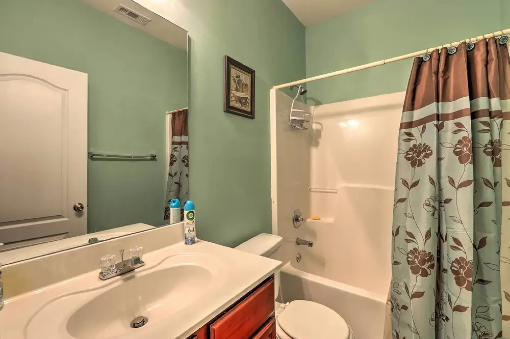 Family Getaway w/ Movie Room Near Atlanta!