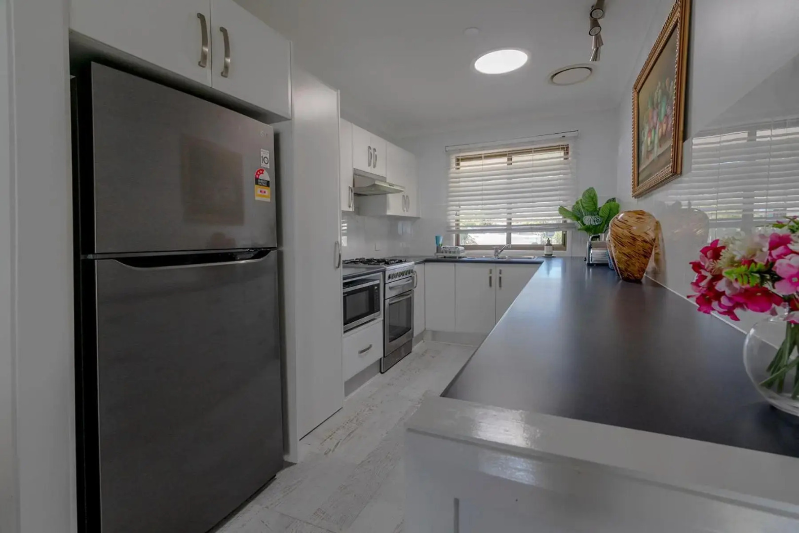 Getaway Lakefront Environmental House on Lake Macquarie with Water View