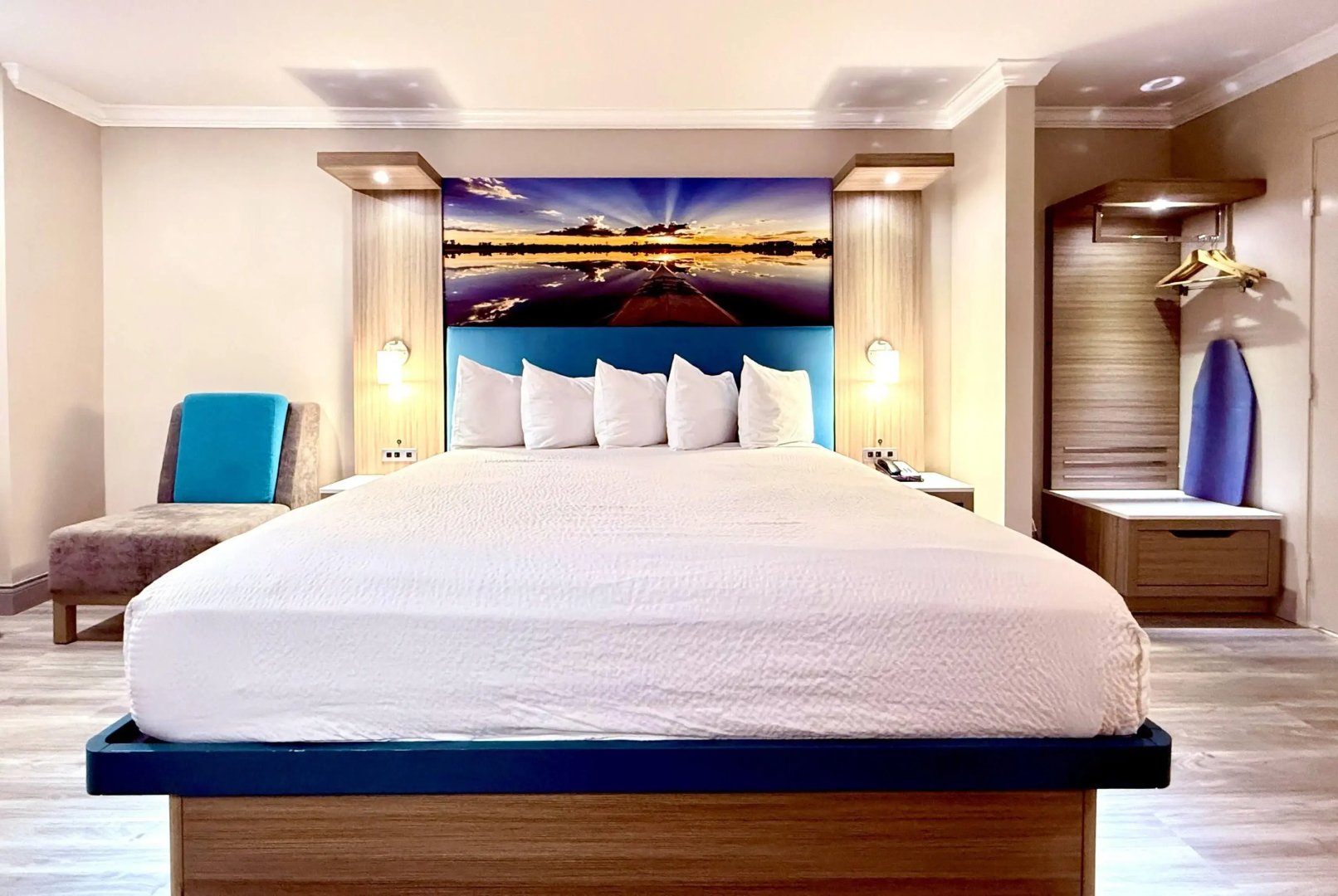 Days Inn by Wyndham Los Angeles LAX/Redondo/Manhattan Beach