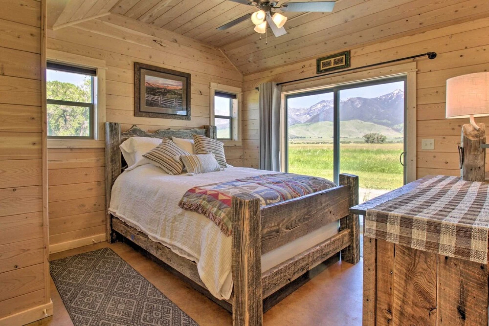 Peaceful Mtn Retreat ~ 43 Mi to Yellowstone!