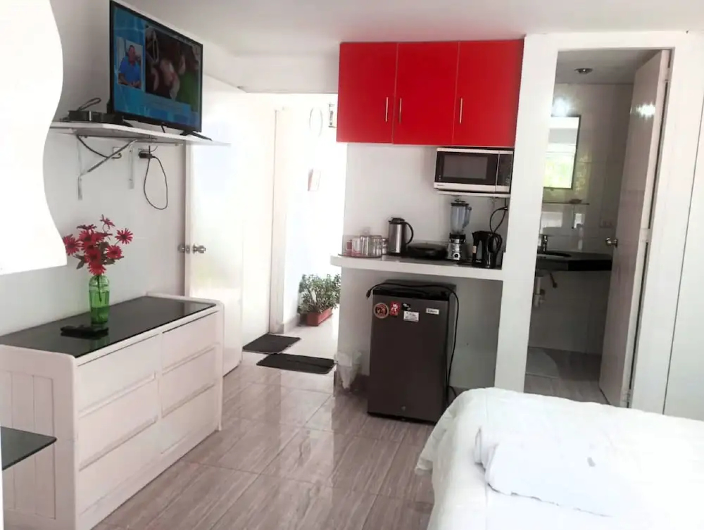 Monterrico Suites Hotel
