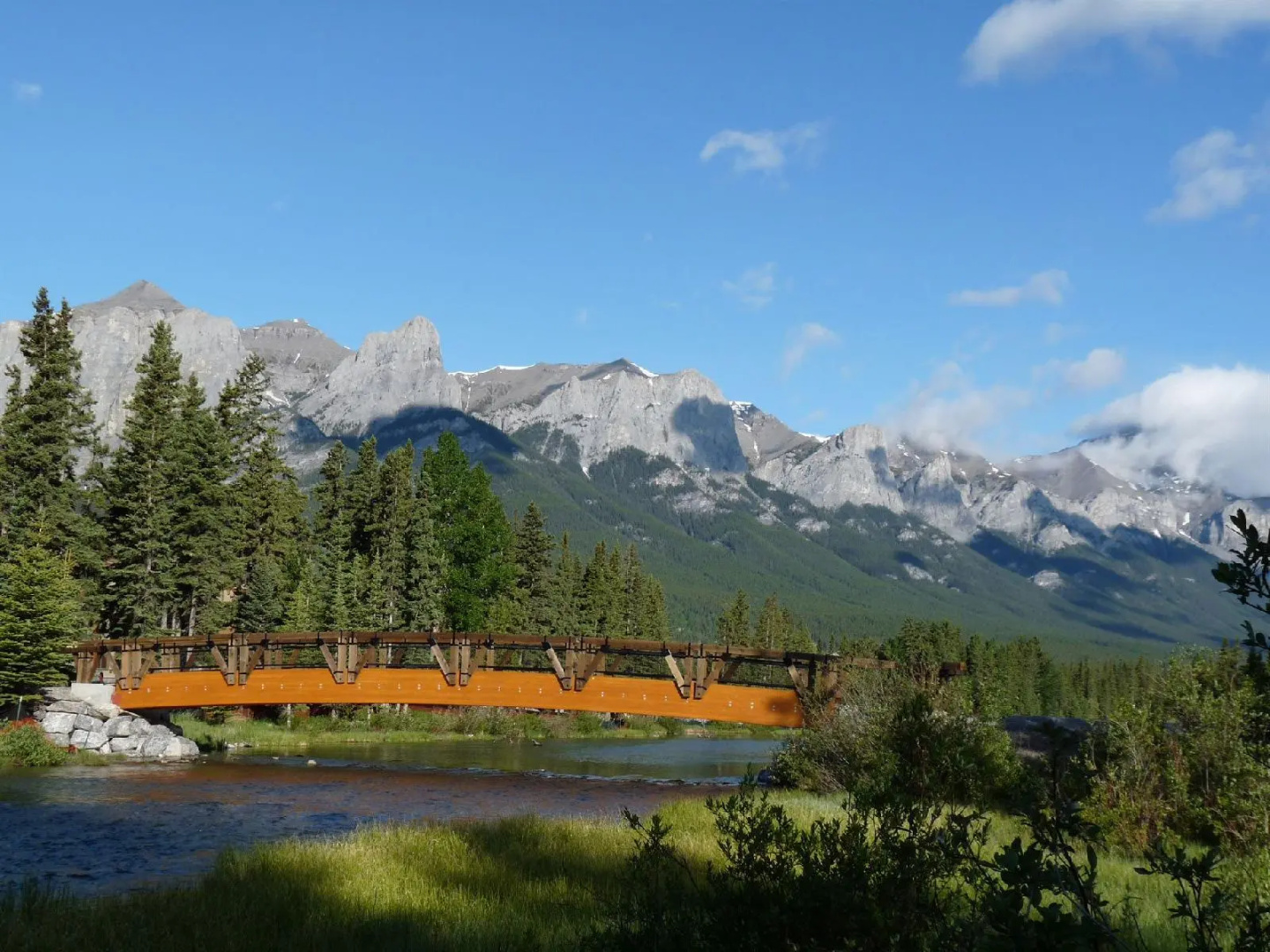 Rundle Cliffs Lodge by Spring Creek Vacation