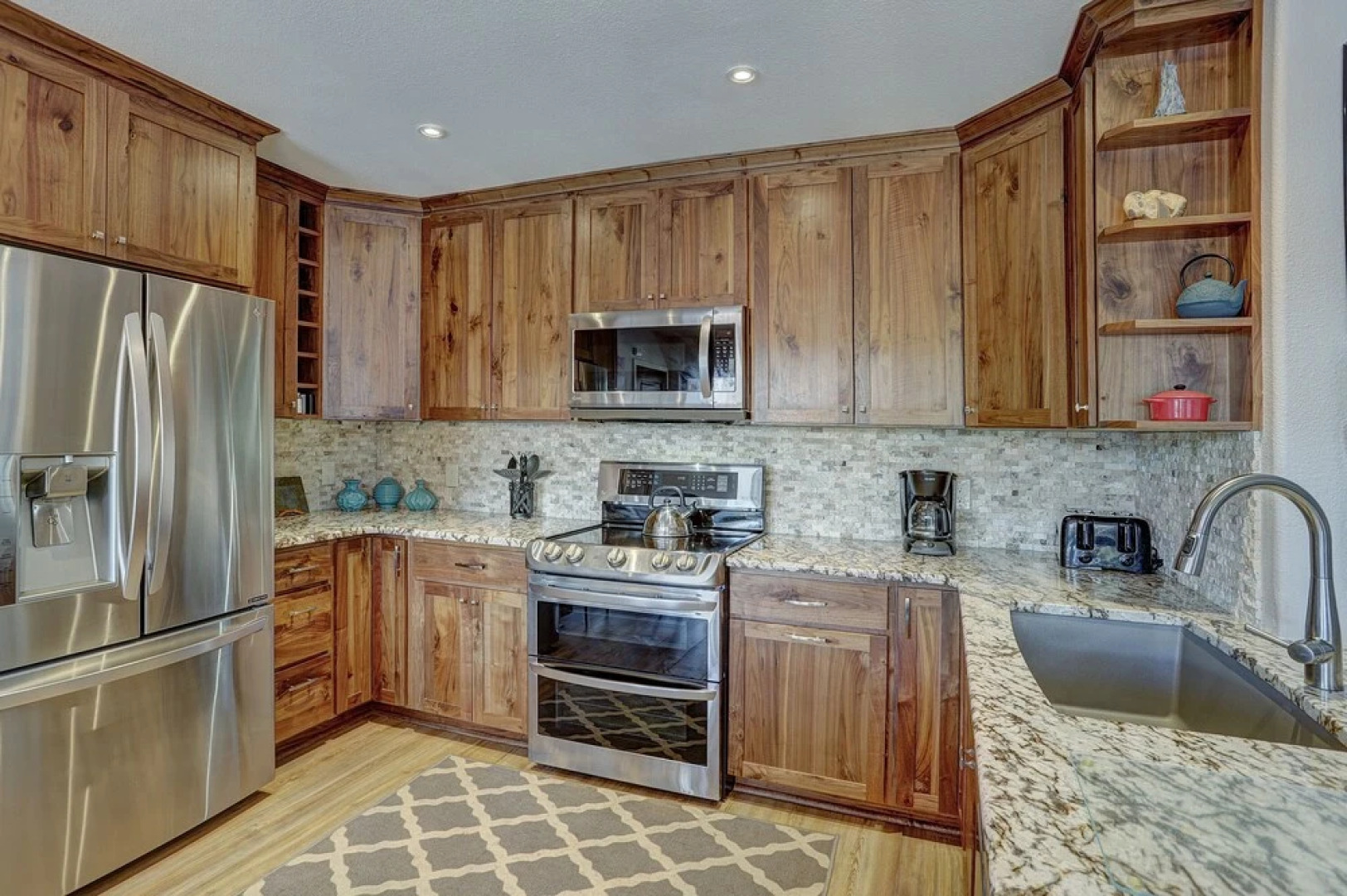 4br Renovated - Sleeps 12- Downtown Breck by RedAwning