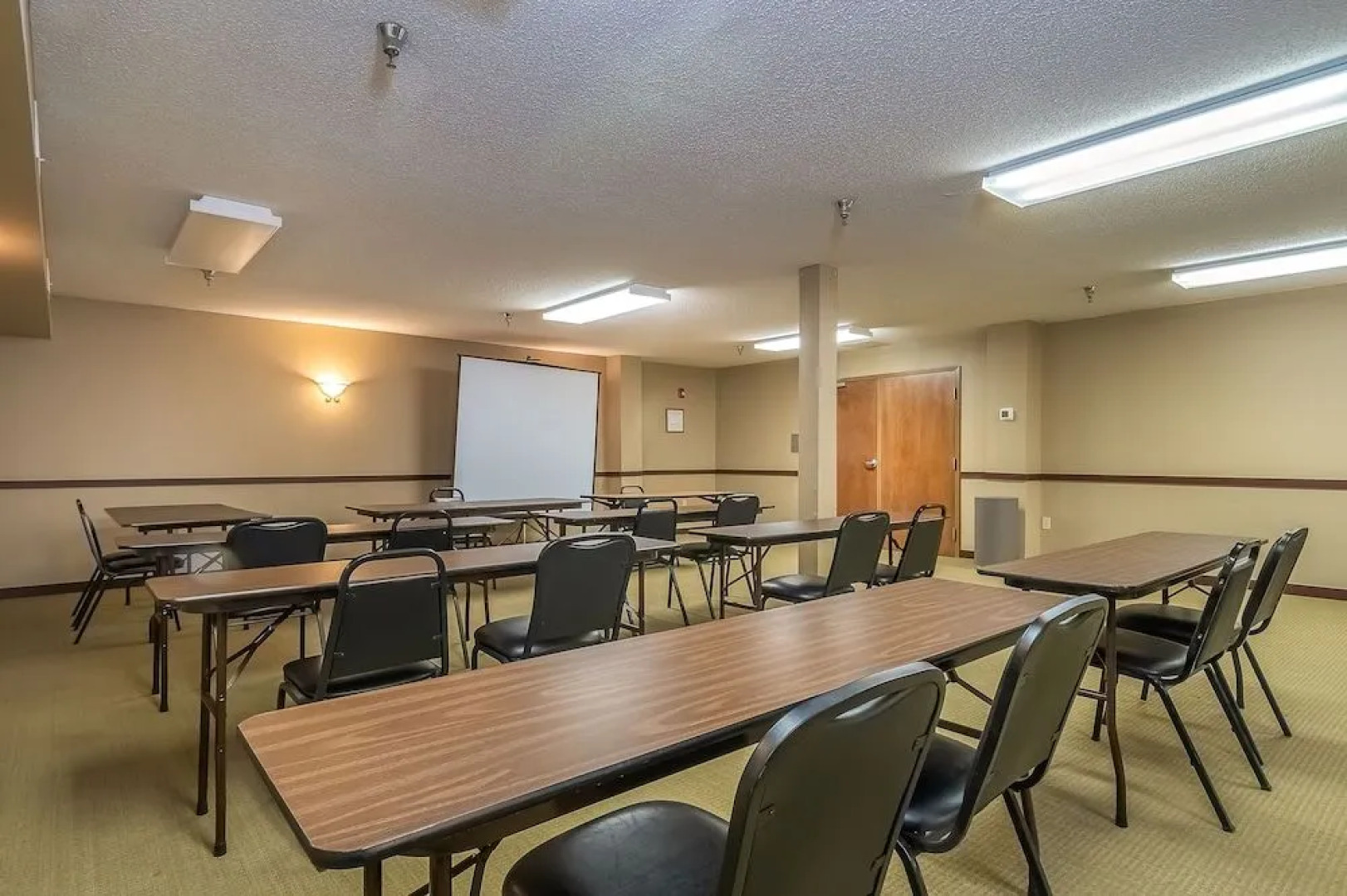 Suites at Silver Tree A123