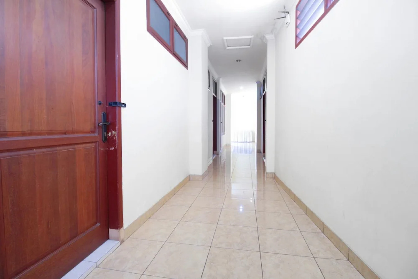 Airy Syariah Kejuron Mangga 4 Madiun