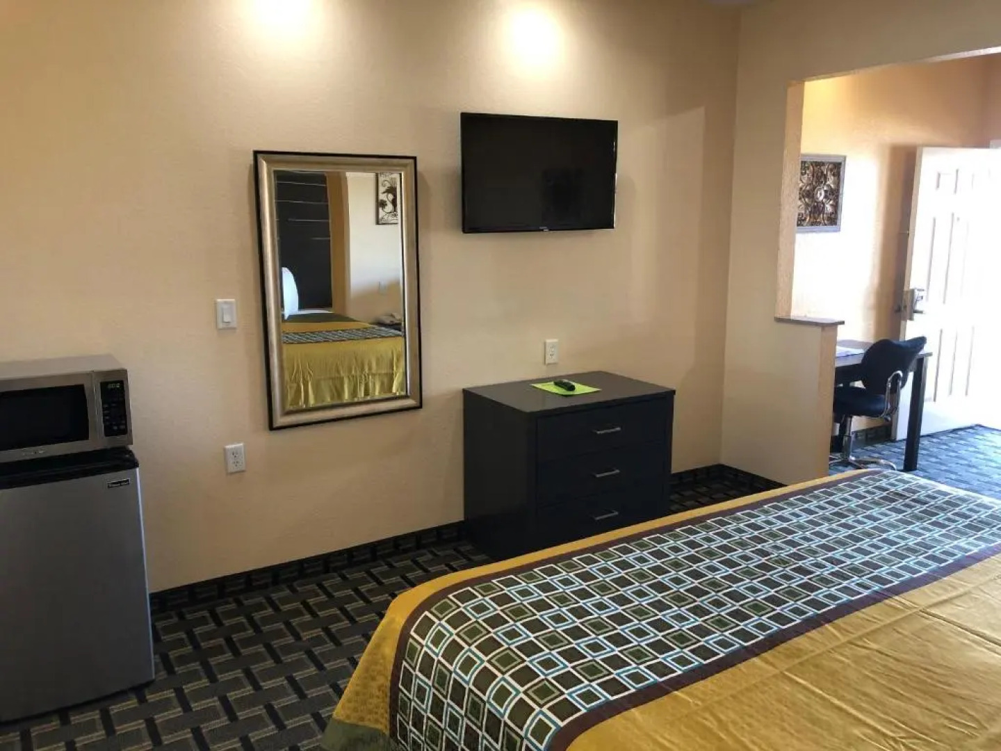 Homegate Inn and Suites