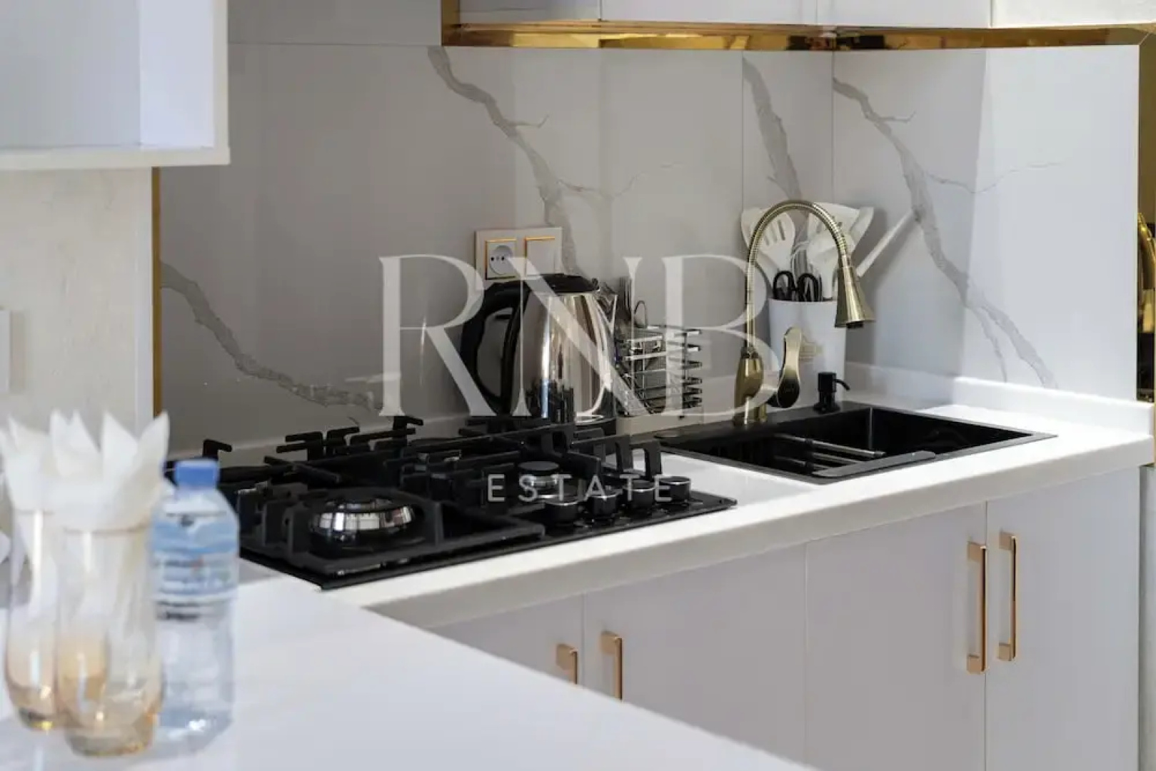 Kamolon 113 by RNB estate