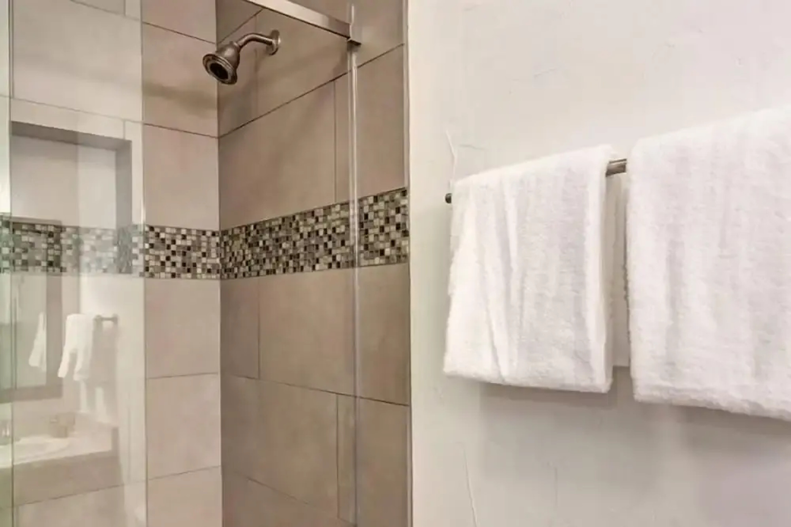 2-225 Eagle Dr Unit 8B Summer Only