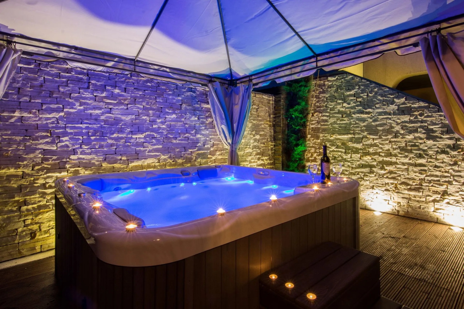 Room Tomo - open pool and pool for children: R1 Sukosan, Zadar riviera