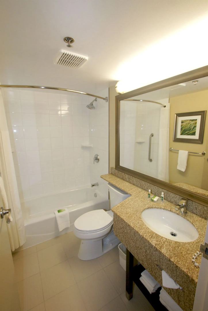 Holiday Inn Express & Suites Fredericton by IHG