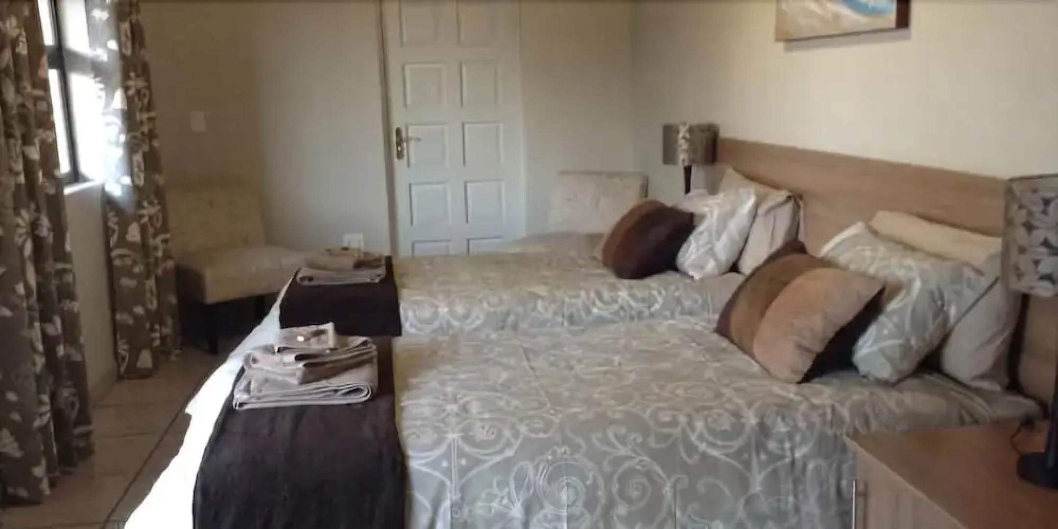 12 on Vaal Drive Guesthouse