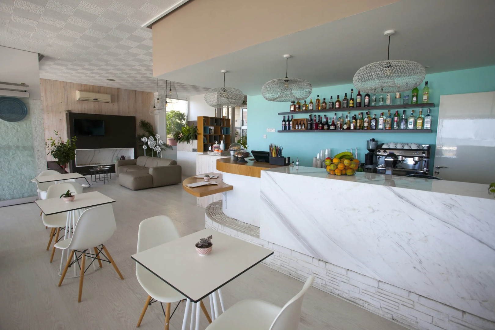 Costantiana Beach Hotel Apartments