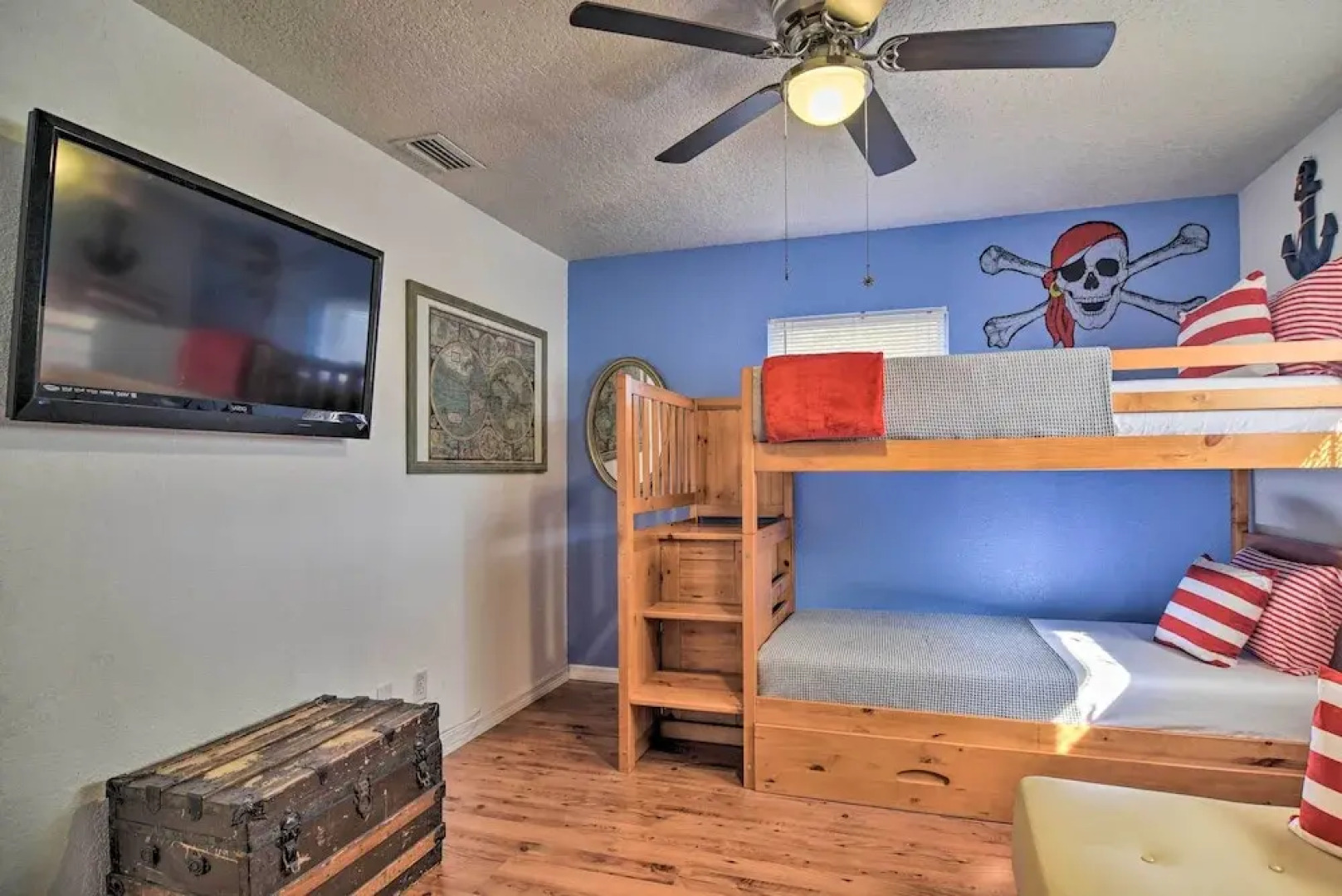 6 Mi to Beaches: Seminole Retreat w/ Pool