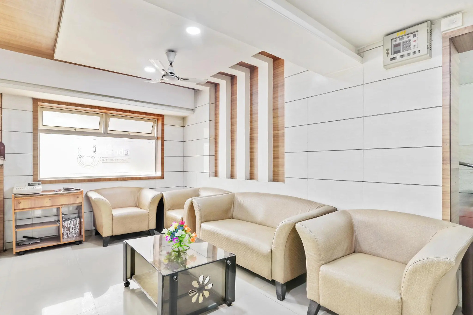 Vaccinated Staff- Capital O 4552 Hotel Sharada International