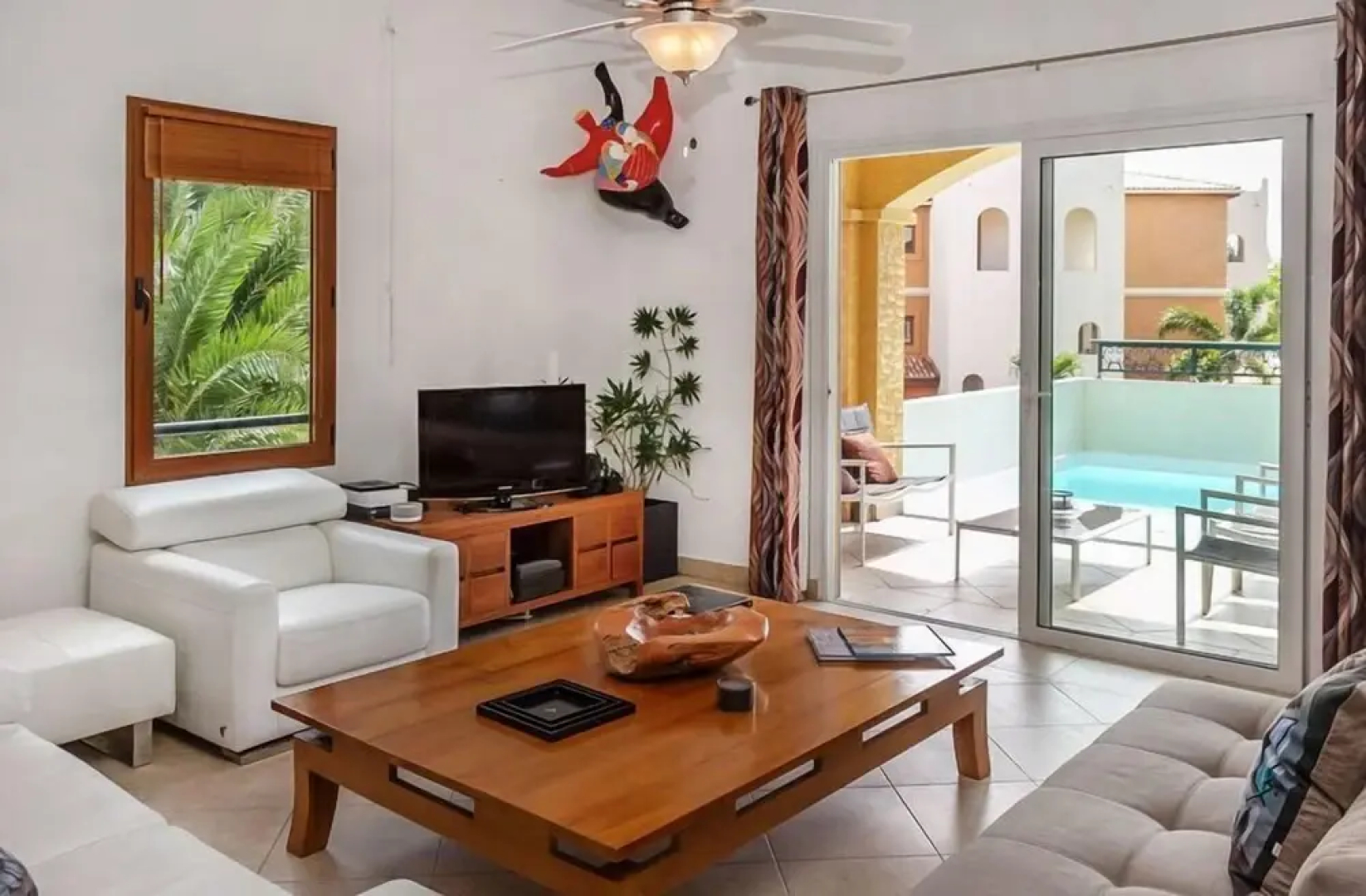 Condo Bijou