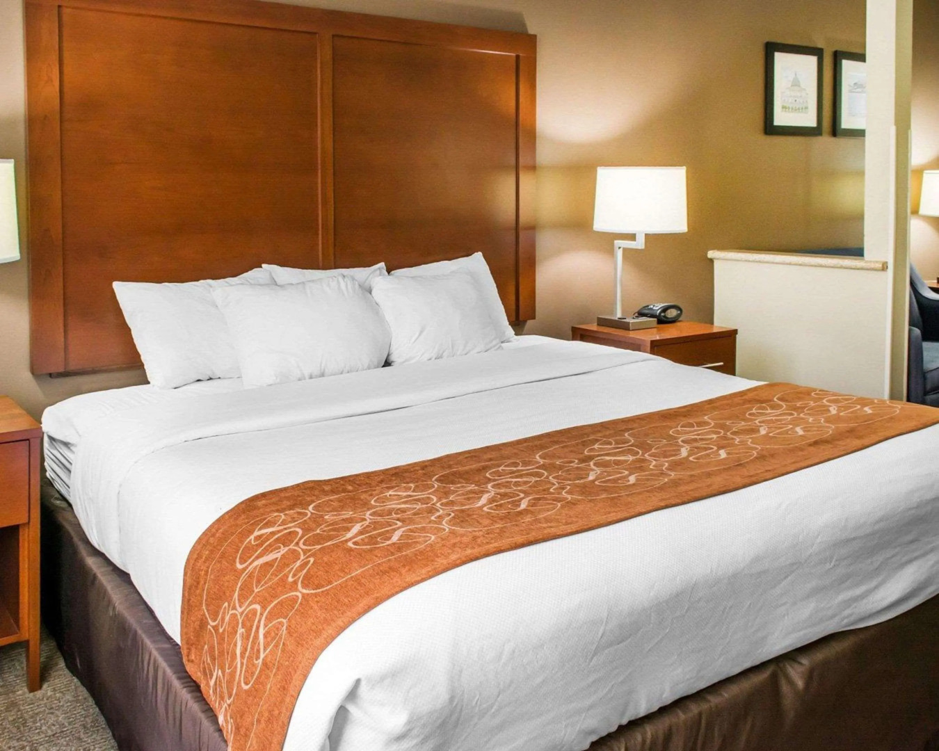 Quality Suites Waldorf