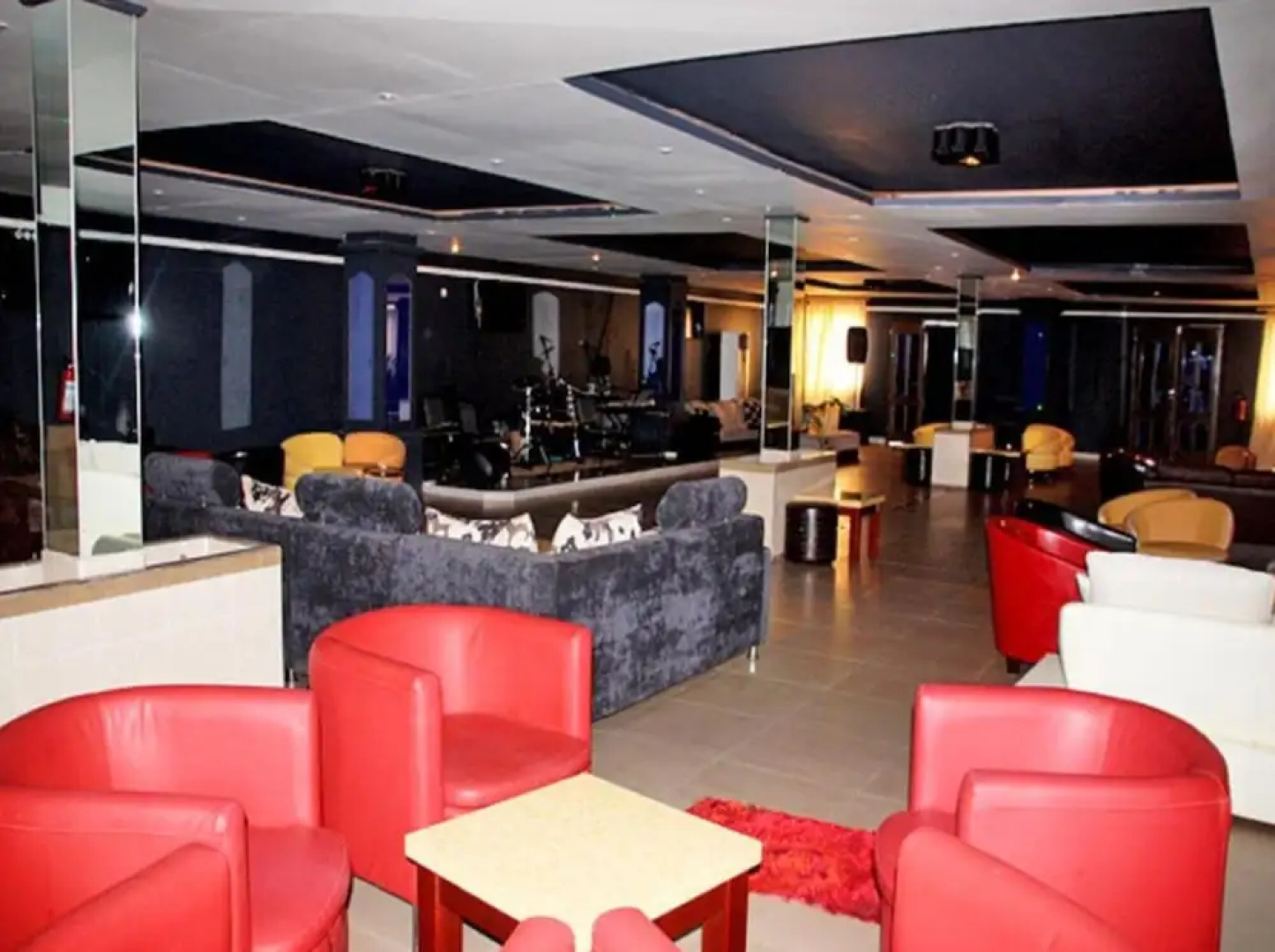 Hilary Hotel