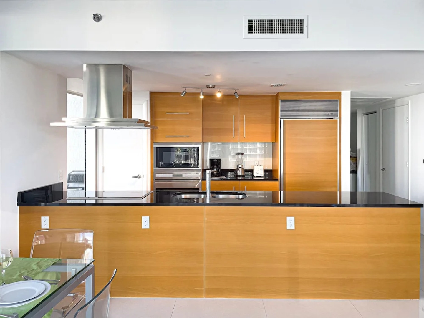 Icon Brickell Residences by Miami Vacation Rentals