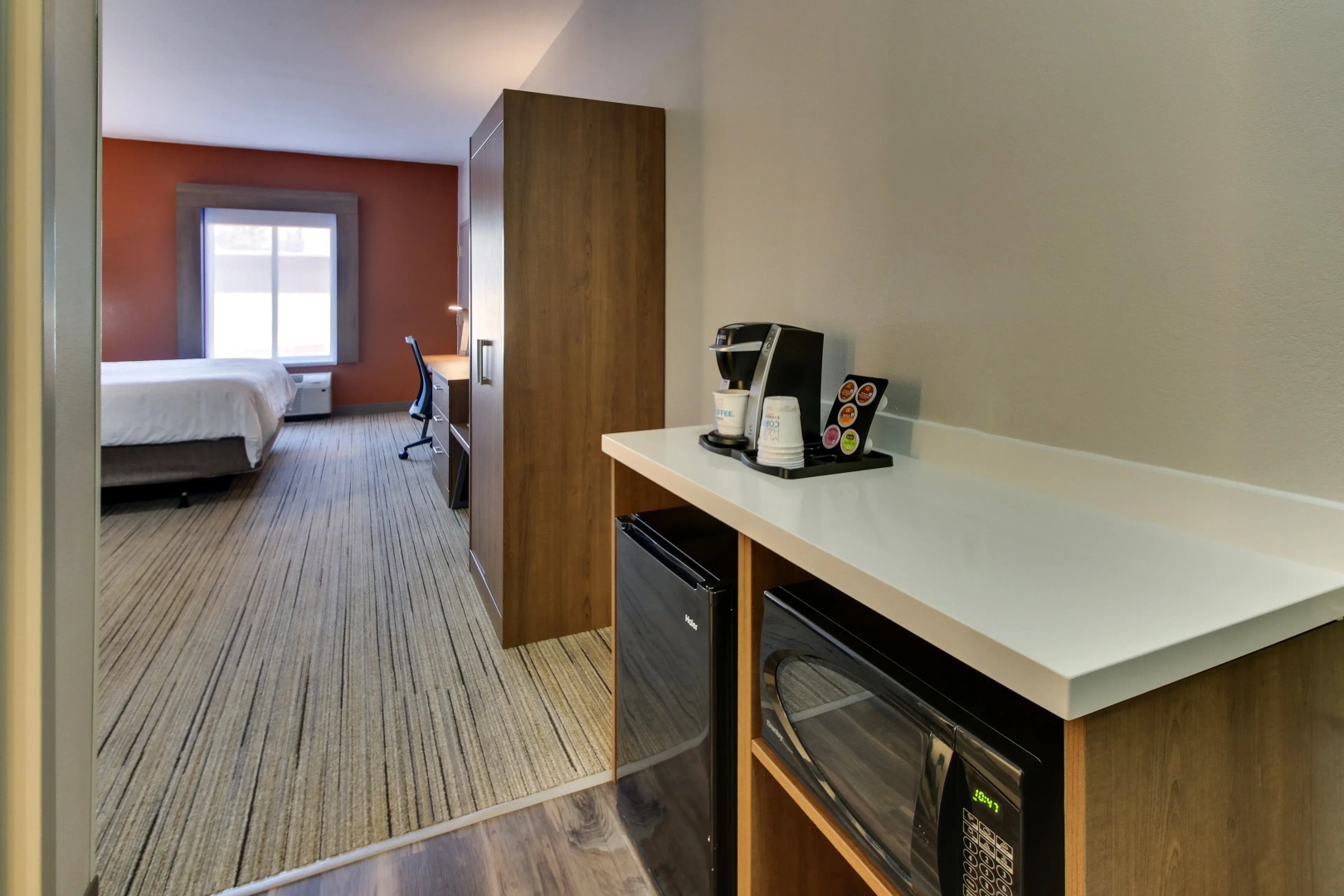 Holiday Inn Express & Suites Atlanta - Emory University Area