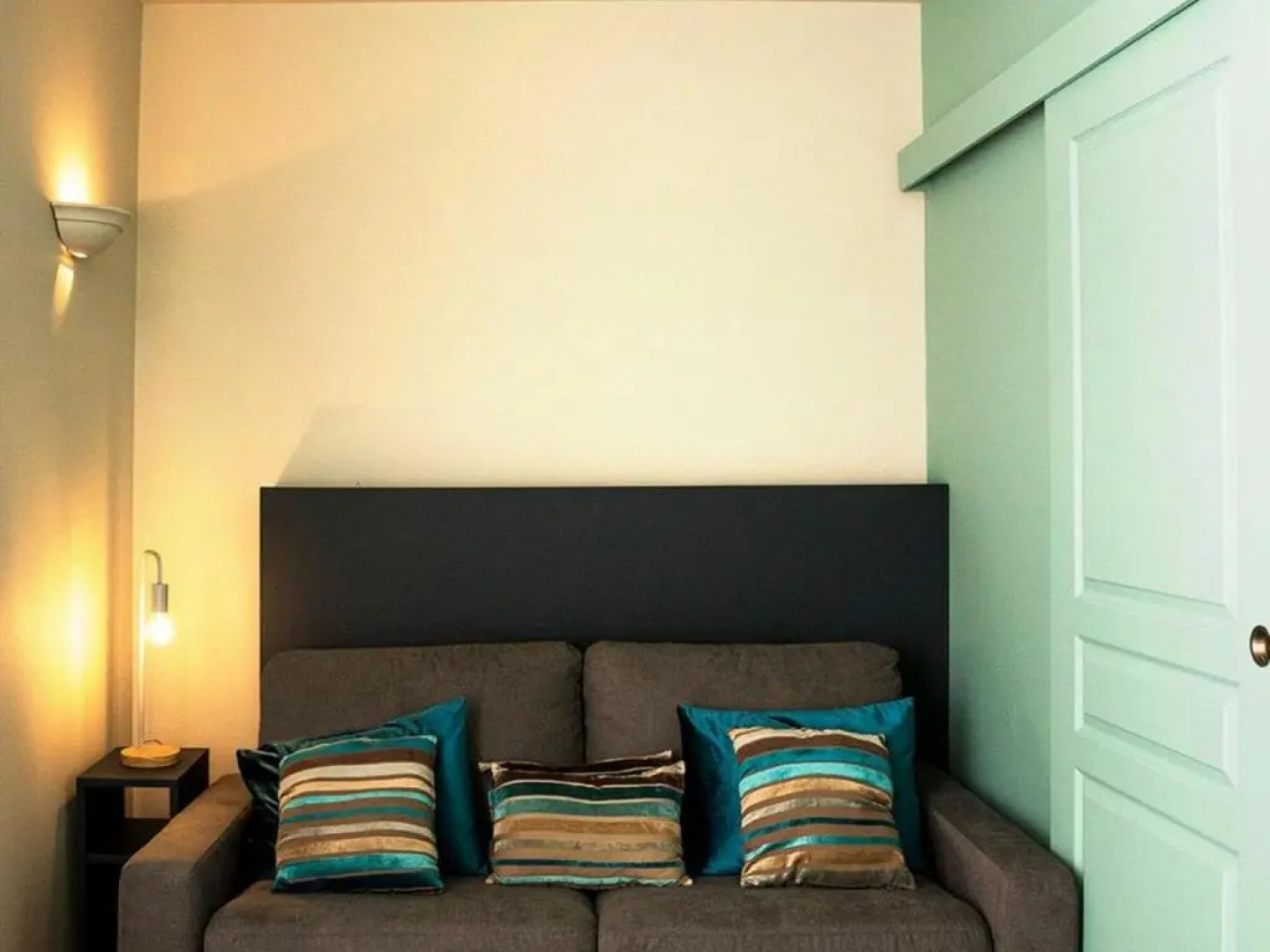 Maison Déols, 6 pièces, 14 personnes - FR-1-591-167