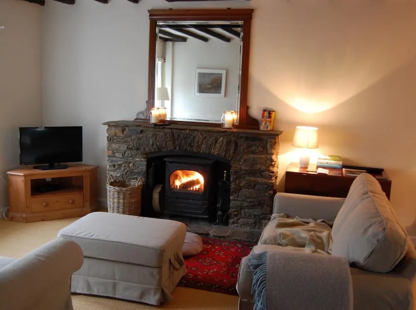 Simple Luxury in Brecon Beacons Village House