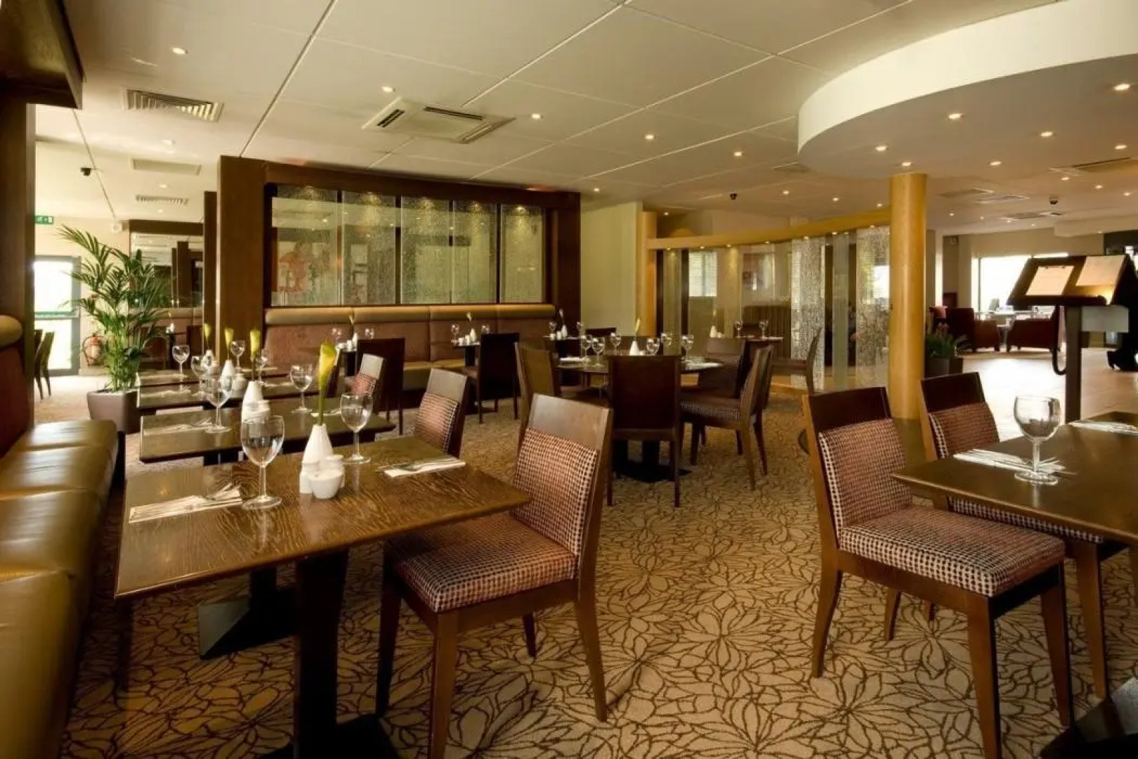 Premier Inn Castleford (Xscape, M62, Jct 32)