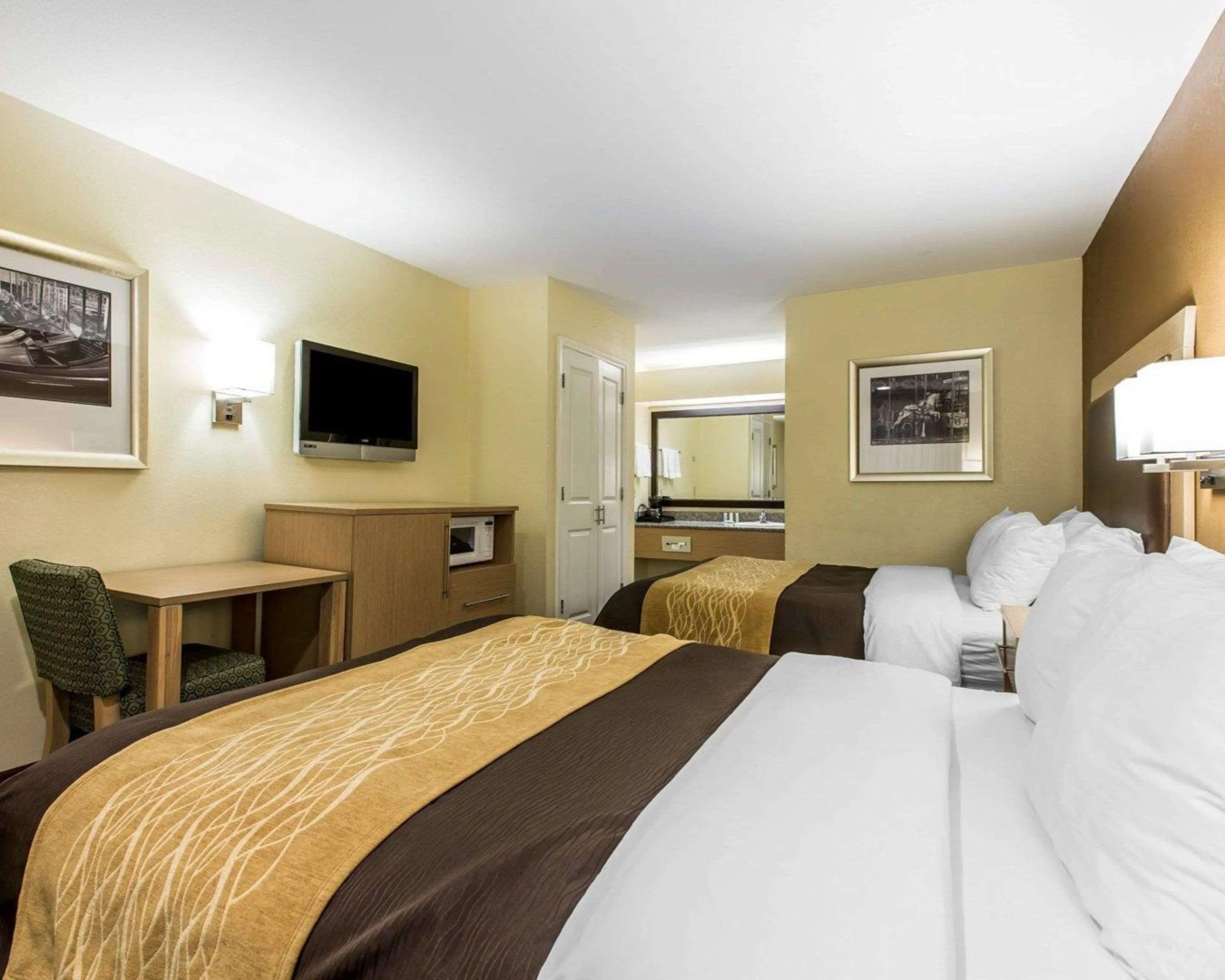 Comfort Inn Beach/Boardwalk Area