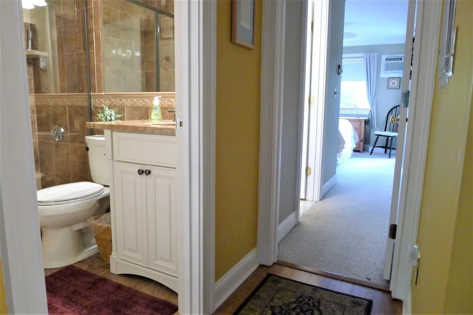 112 Chilton - 2 Bedroom Condo