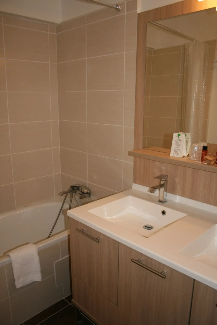 Adonis Hotel Le Chastellan