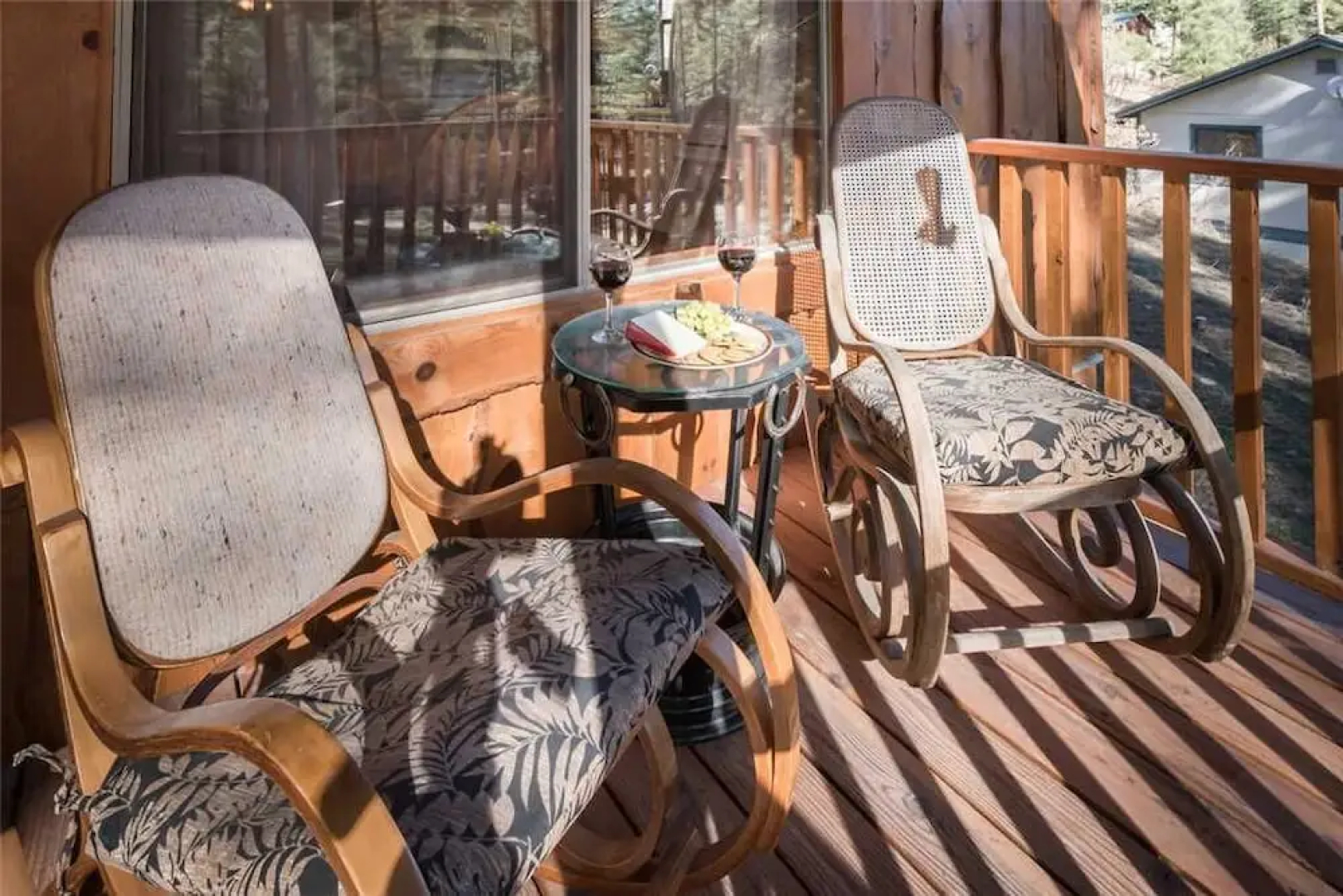 Moose Manor - Three Bedroom Cabin