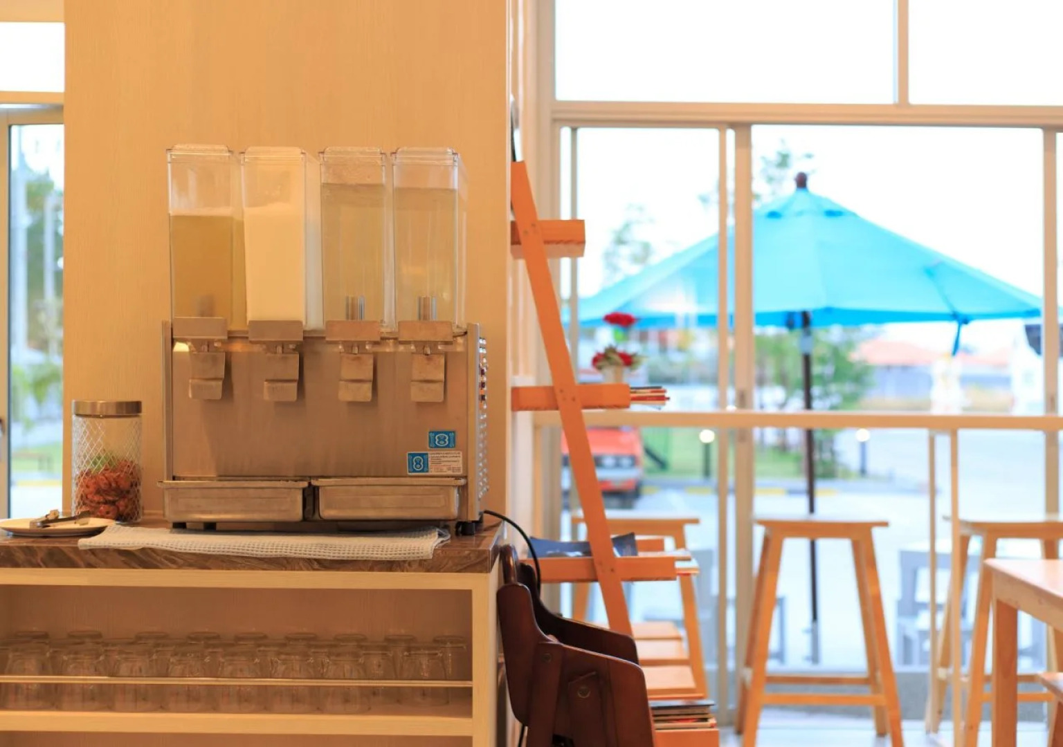 Отель Recenta Suite Phuket Suanluang