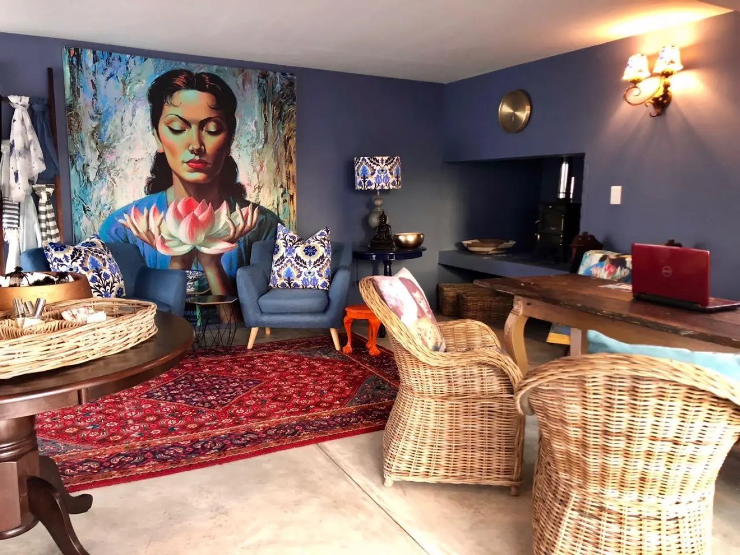 Abalone Hotel & Villas