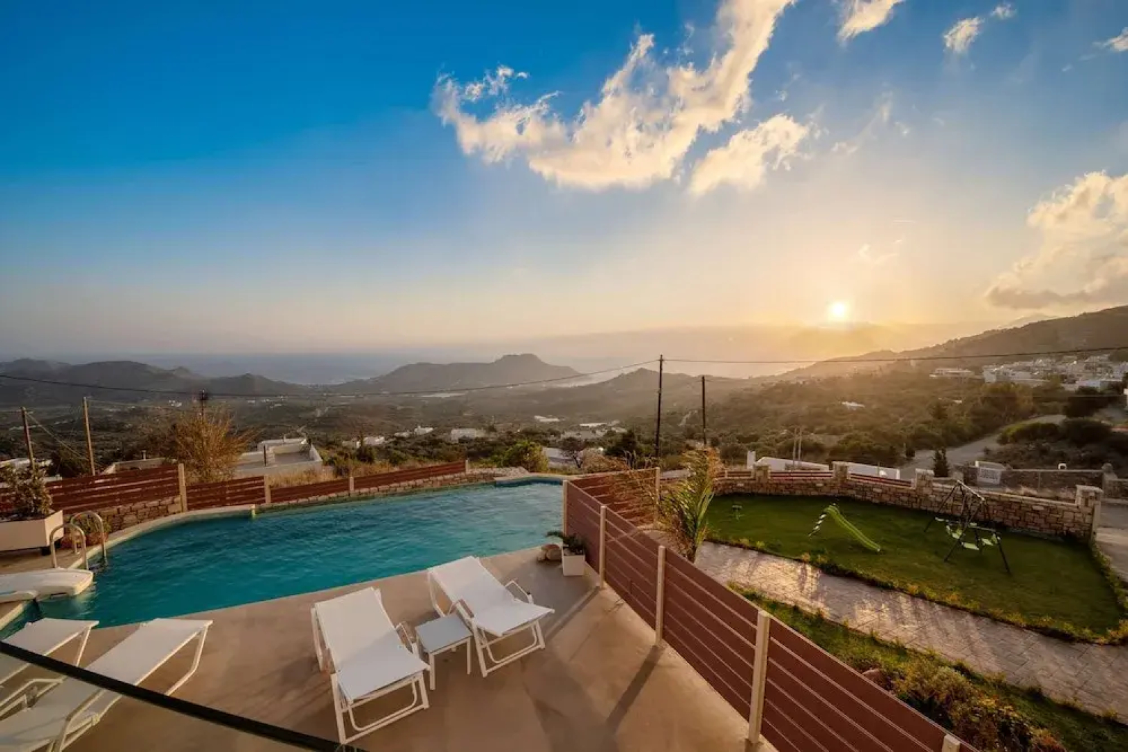 Mountainside Villa With Private Pool and Kids Playground Walk to Restaurant