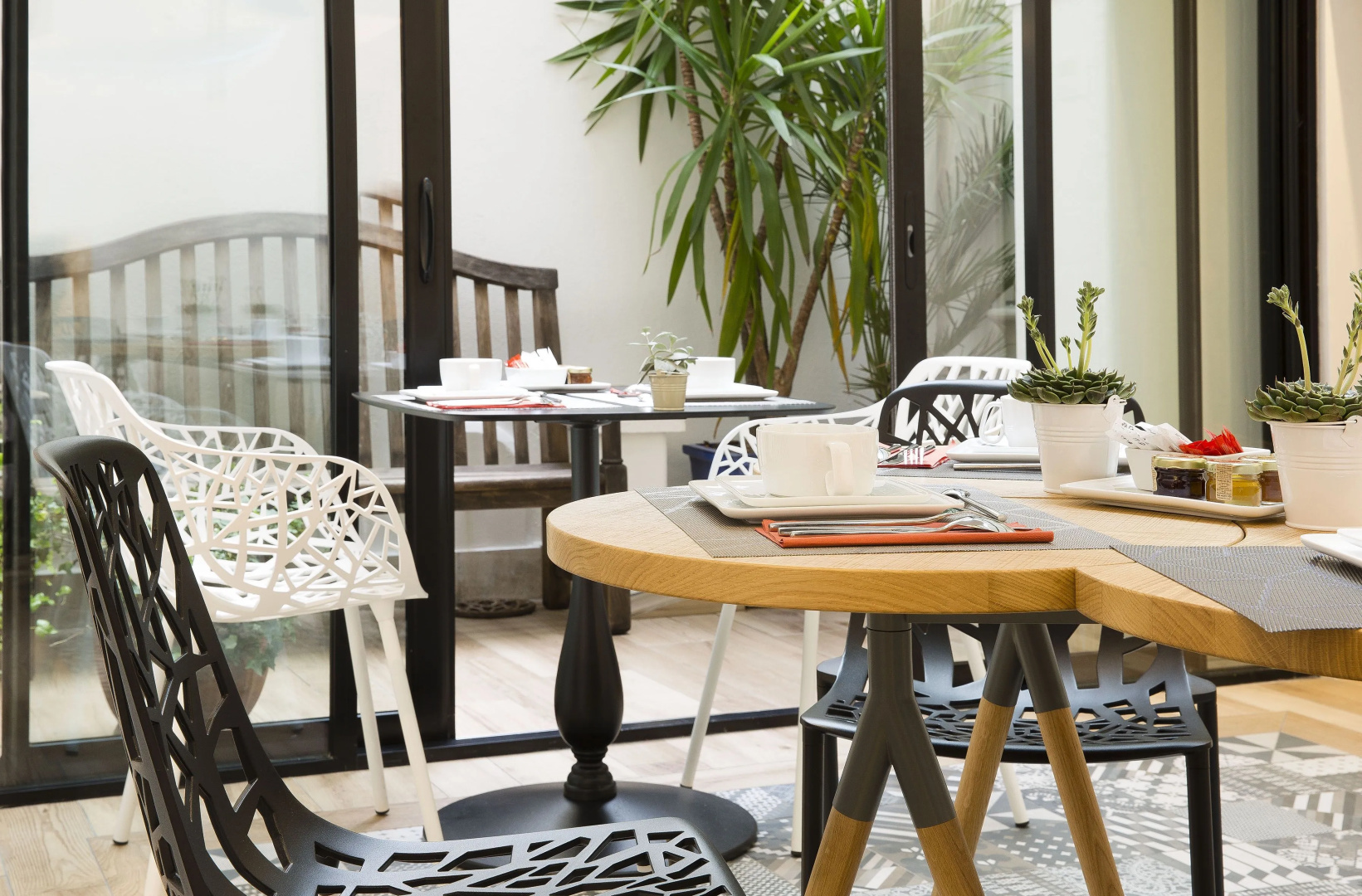 Hotel Elysees 8
