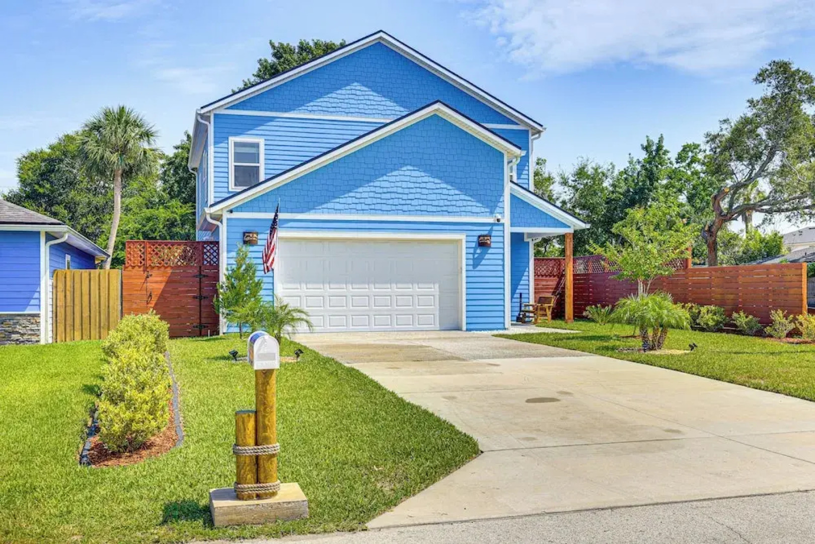 'the Blue Oasis' Jax Beach Gem w/ Coastal Charm!