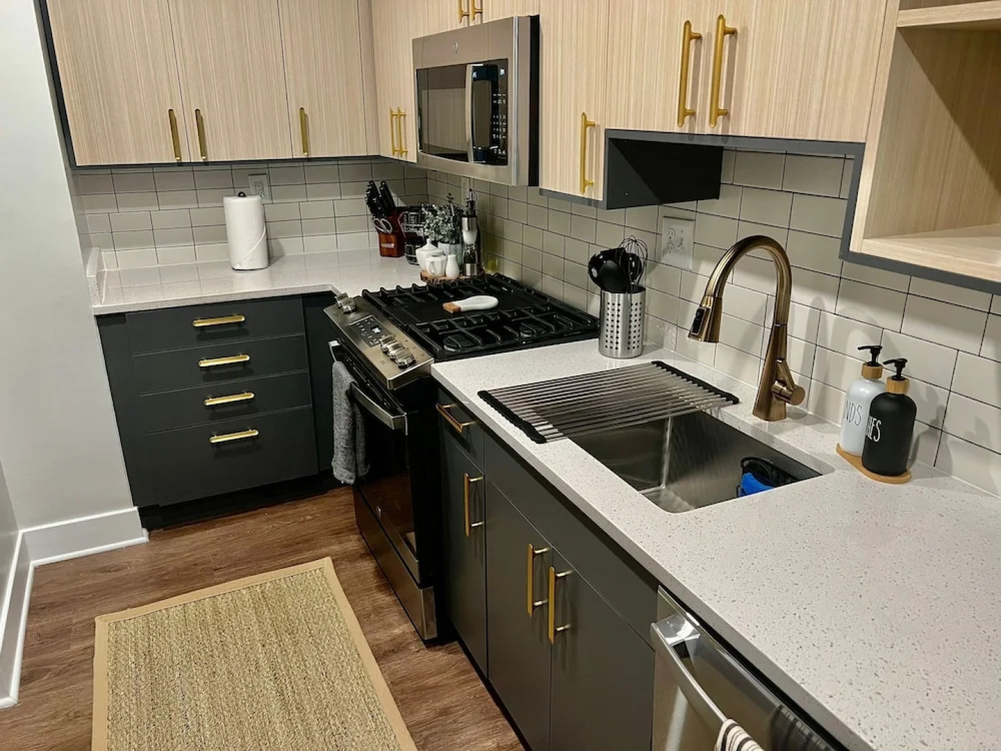 Reagan Airport Apartment