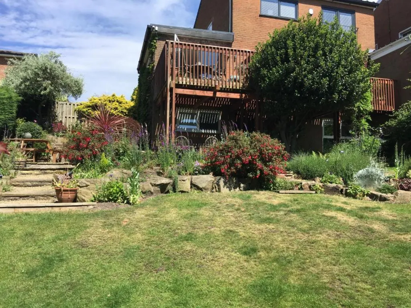 The Garden Apartment, Near Airport & City