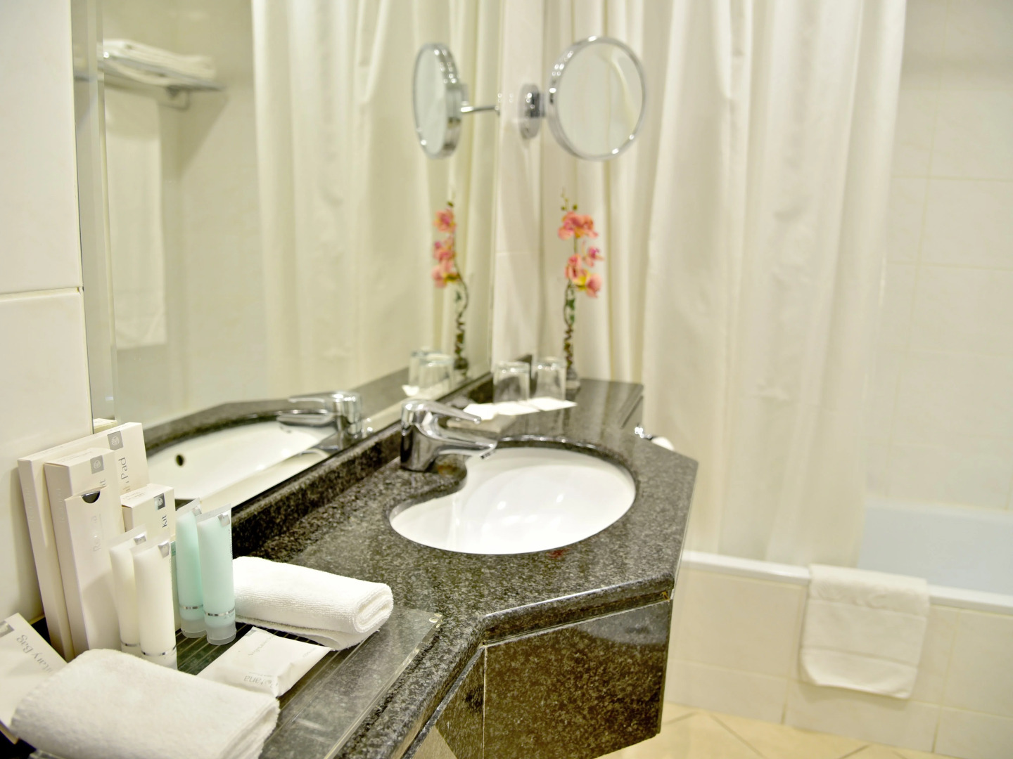 Gefinor Rotana Hotel