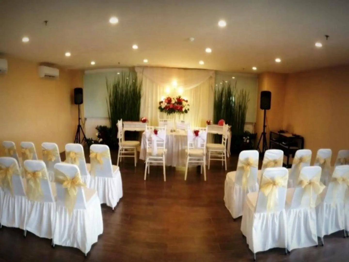 Yellow Bee Tangerang